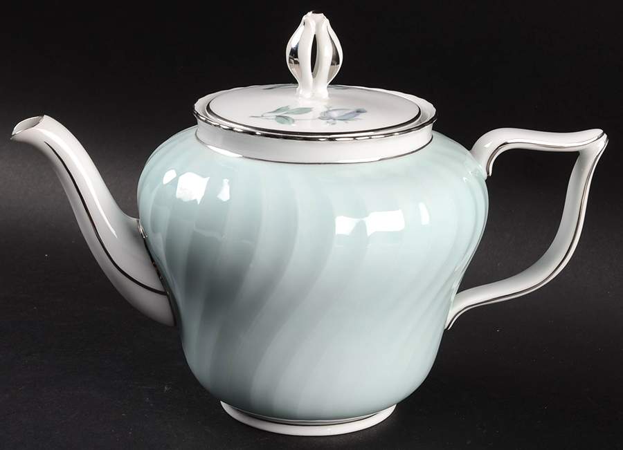 Dawn Rose Teapot & Lid by Royal Tettau-1