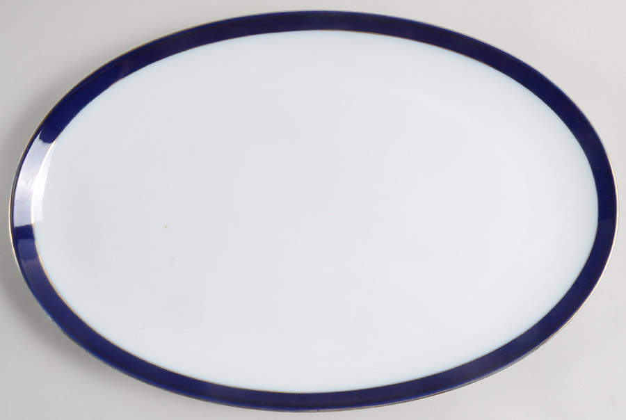Grandeur 15" Oval Serving Platter by Royal Tettau-1