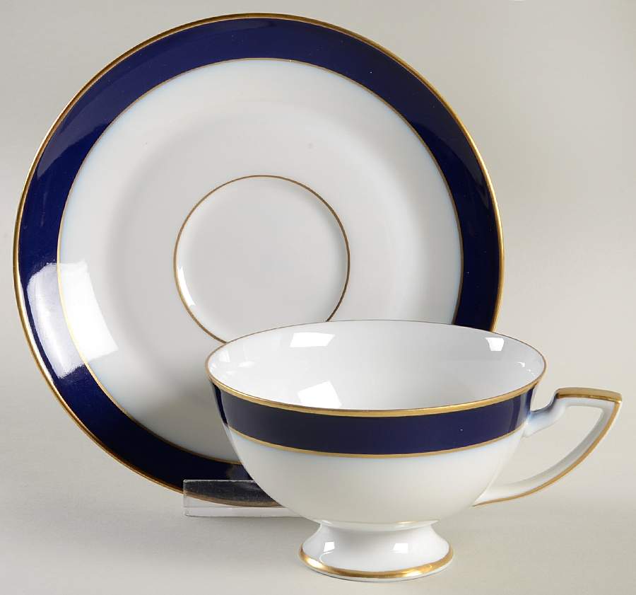 Grandeur Footed Cup & Saucer Set by Royal Tettau-1