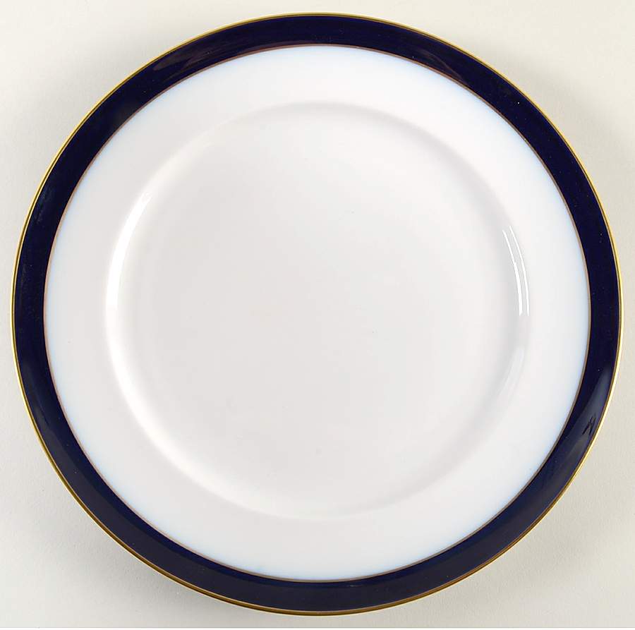 Grandeur Dinner Plate by Royal Tettau-1