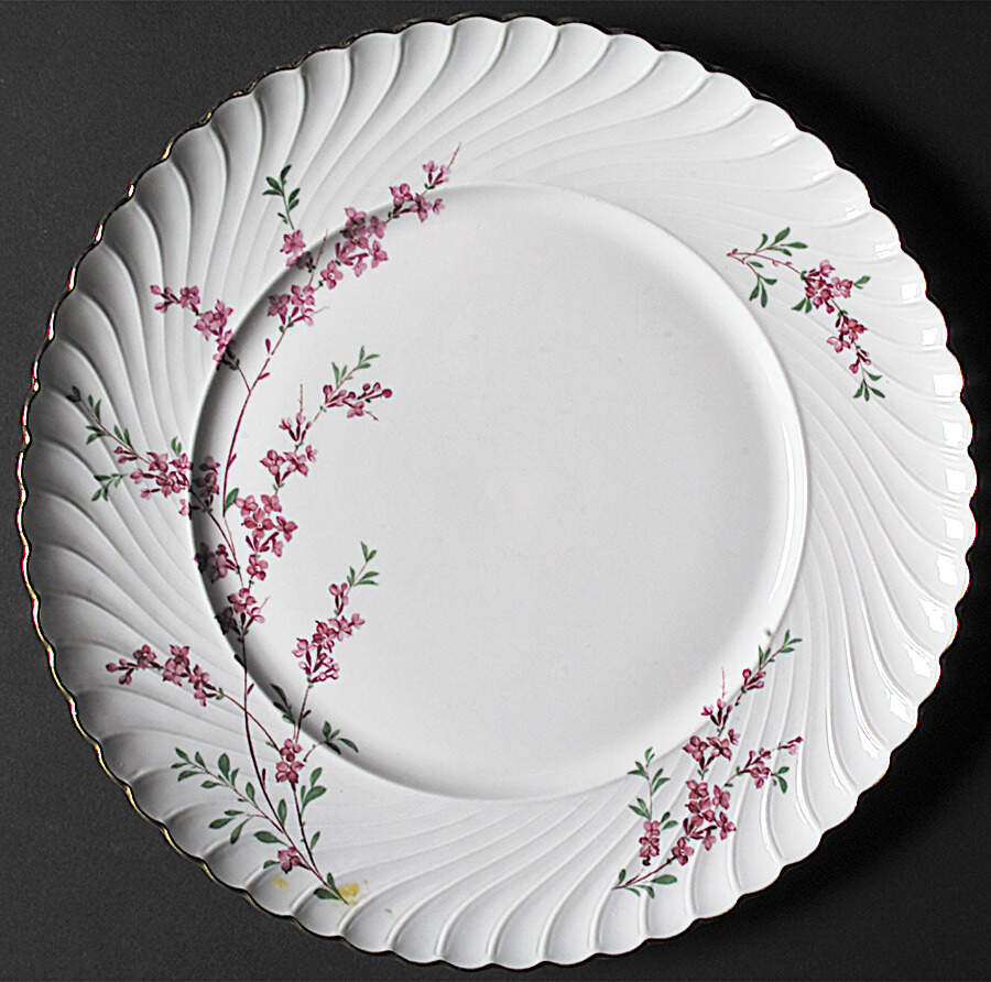 Heather Dinner Plate by Royal Tettau-1