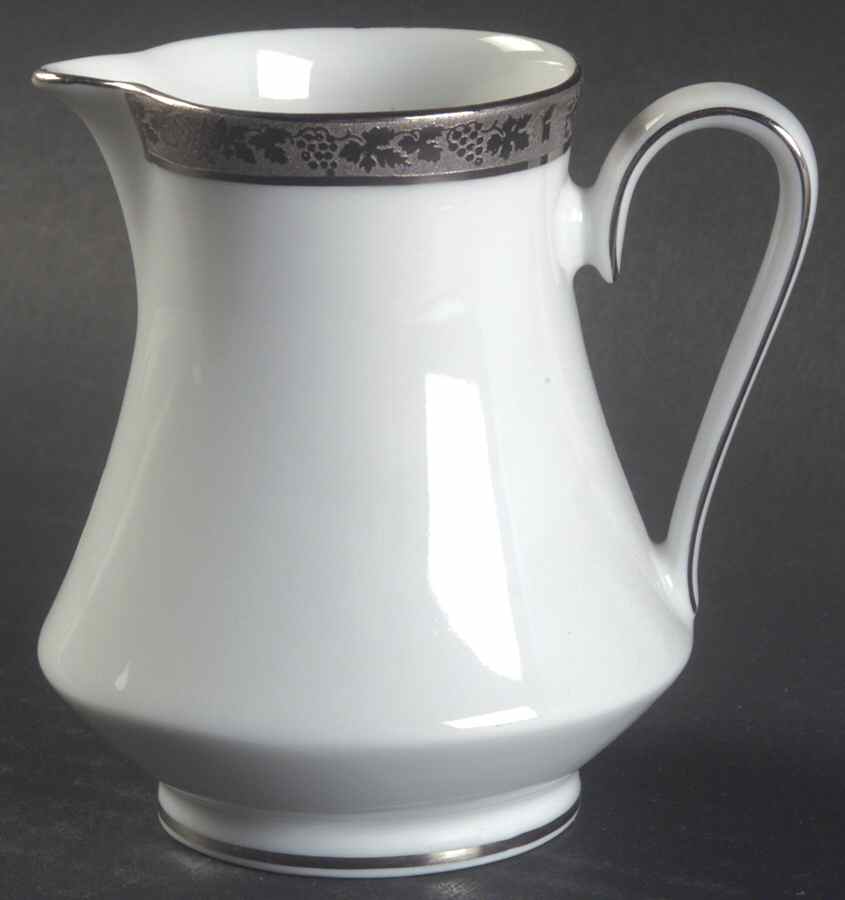 La Mer Creamer by Royal Tettau-1