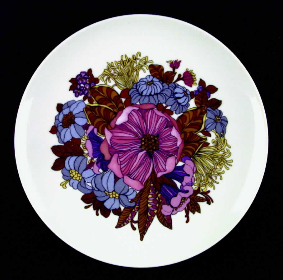 Montego Dinner Plate by Royal Tettau-1