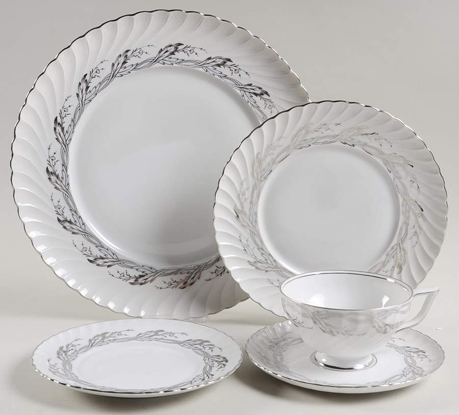 Princess Pearl Grey 5 Piece Place Setting by Royal Tettau-1
