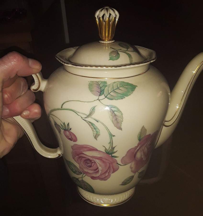 Puritan Coffee Pot & Lid by Royal Tettau-1