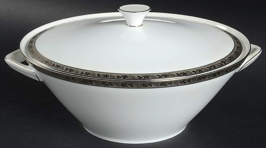 Regina Round Covered Vegetable by Royal Tettau-1