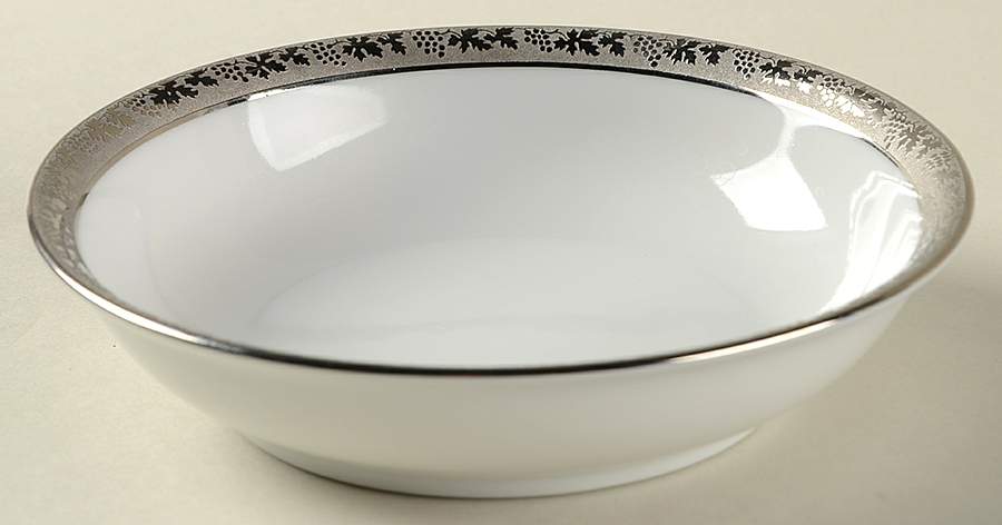 Regina Fruit/Dessert (Sauce) Bowl by Royal Tettau-1