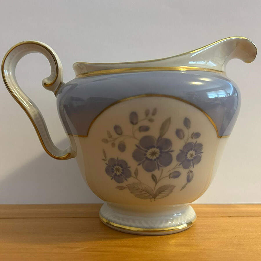 ROT107 Creamer by Royal Tettau-1