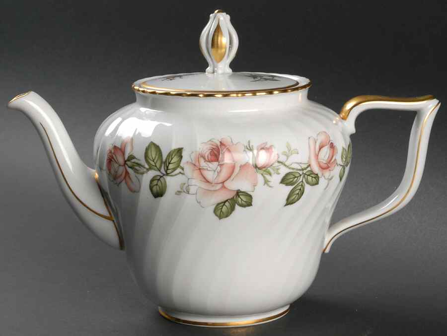 ROT24 Teapot & Lid by Royal Tettau-1