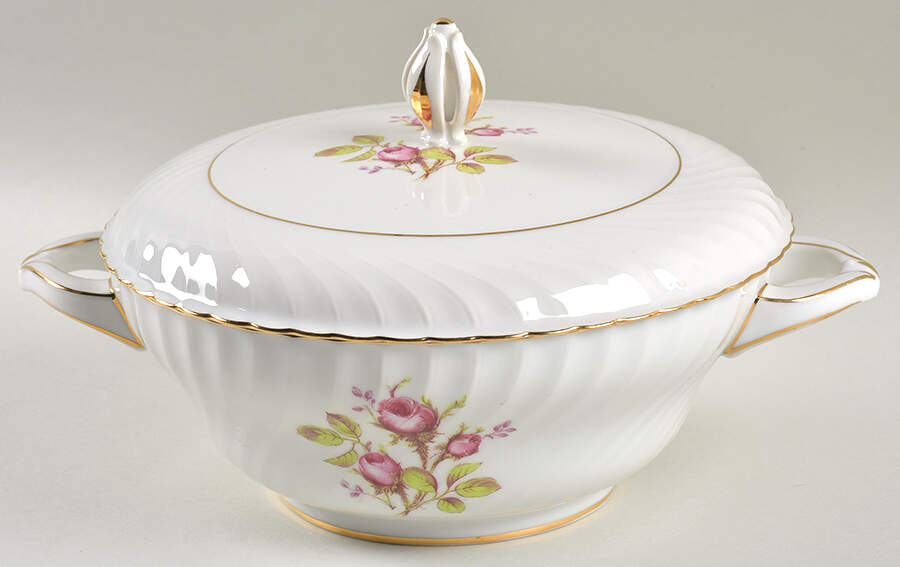 ROT32 Round Covered Vegetable by Royal Tettau-1