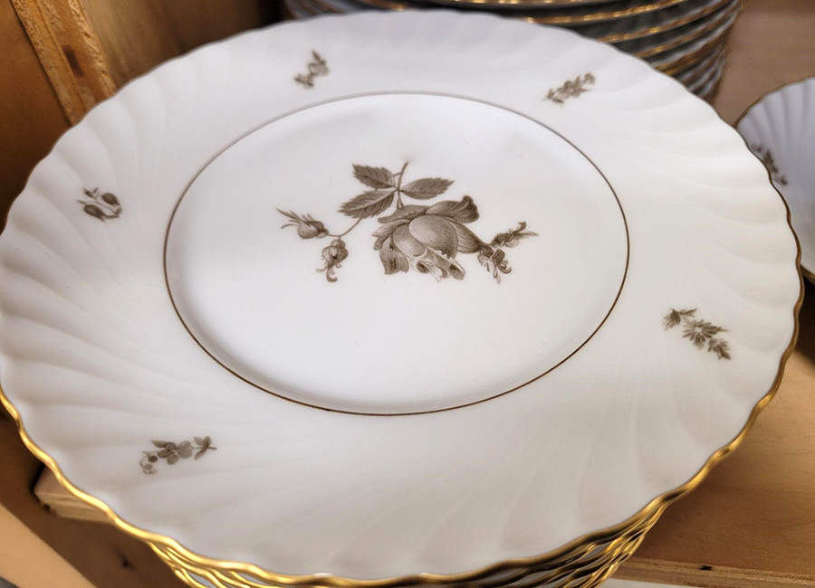 ROT9 Bread & Butter Plate by Royal Tettau-1