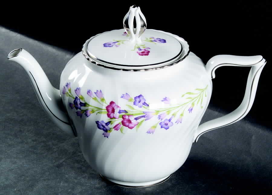 Spring Wreath Teapot & Lid by Royal Tettau-1