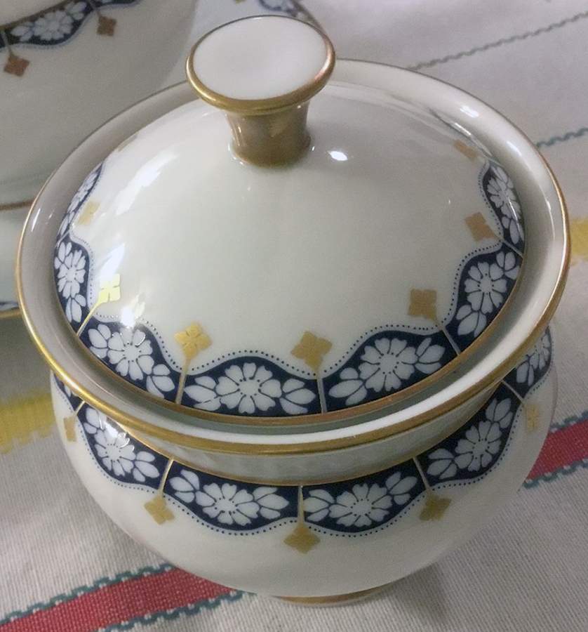 Traviata Sugar Bowl & Lid by Royal Tettau-1