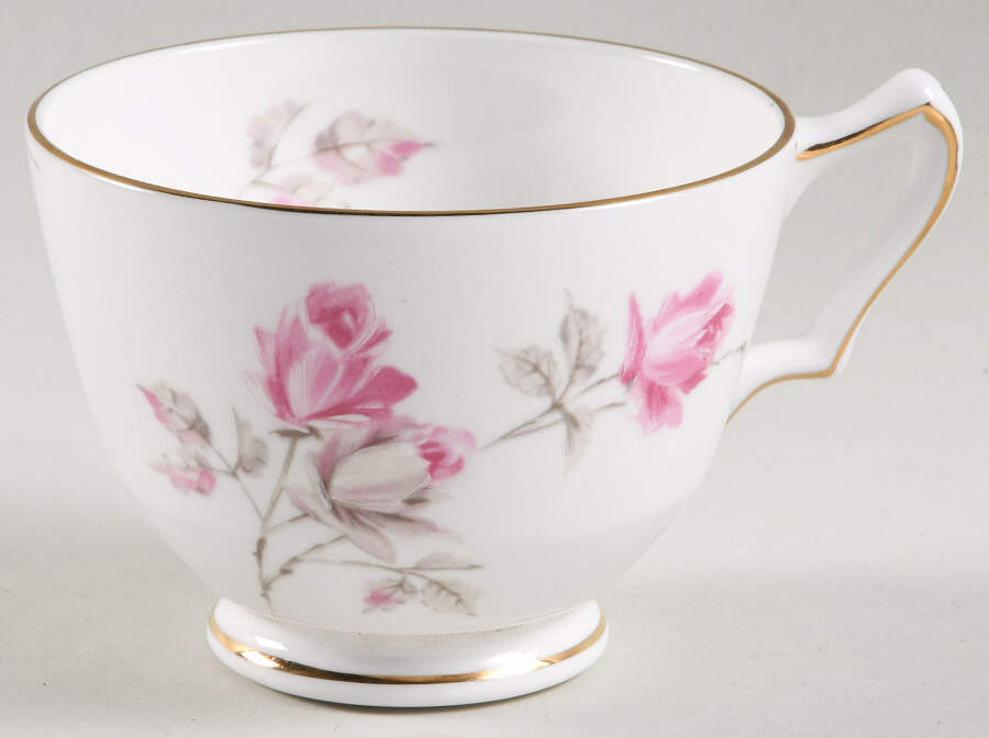 ROV2 Footed Cup by Royal Victoria-1