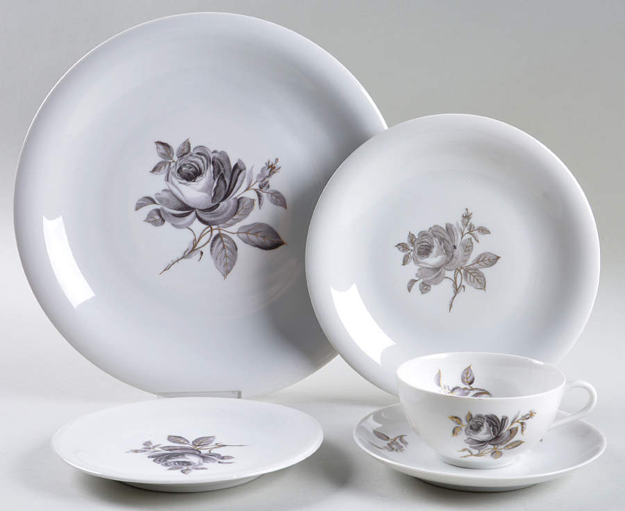 Black Rose 5 Piece Place Setting by Royal York (Germany)-1
