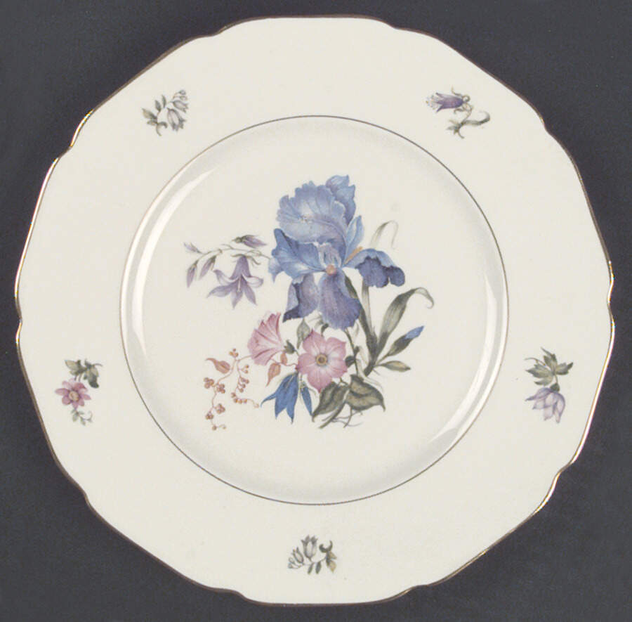 Bridal Bouquet Luncheon Plate by Royal York (Germany)-1