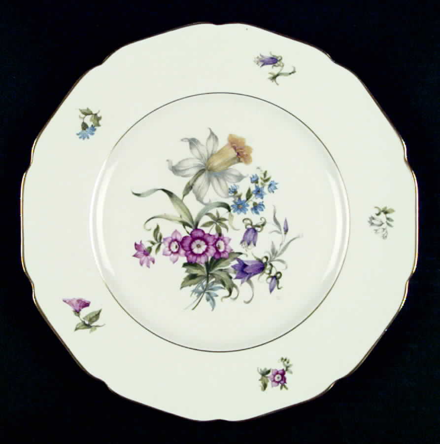 Bridal Bouquet Luncheon Plate by Royal York (Germany)-1