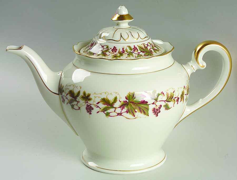 Falstaff Teapot & Lid by Royal York (Germany)-1