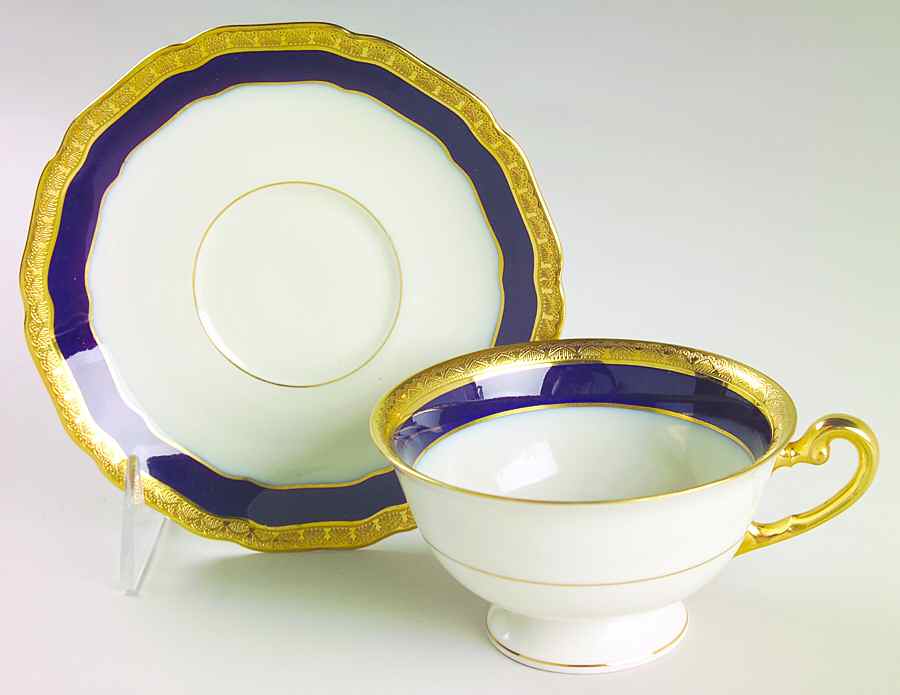 Fontainebleau Footed Cup & Saucer Set by Royal York (Germany)-1