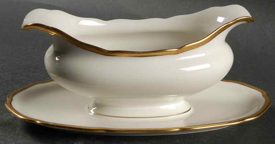 Lucretia Gravy Boat with Attached Underplate by Royal York (Germany)-1