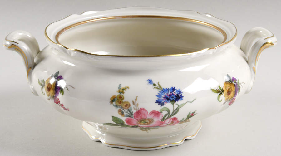 Patricia Cream Round Vegetable No Lid by Royal York (Germany)-1