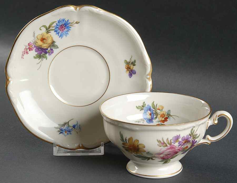 Patricia Cream Footed Cup & Saucer Set by Royal York (Germany)-1