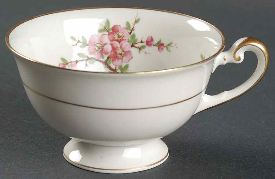 Shanghai Footed Cup by Royal York (Germany)-1