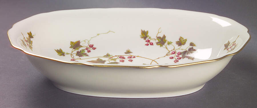 Summer Vine 9" Oval Vegetable Bowl by Royal York (Germany)-1