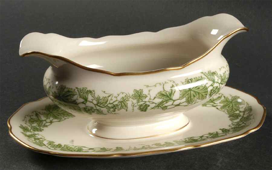 Wine Gravy Boat with Attached Underplate by Royal York (Germany)-1