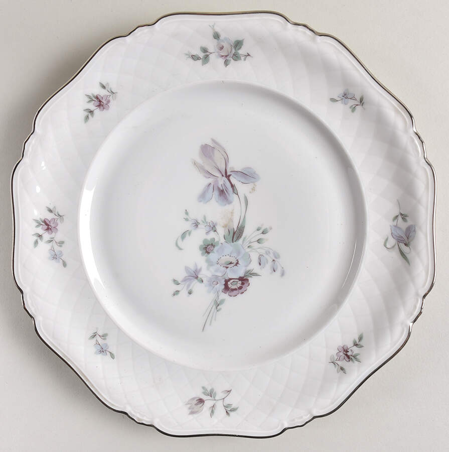 1319 Dinner Plate by Royal Princess-1