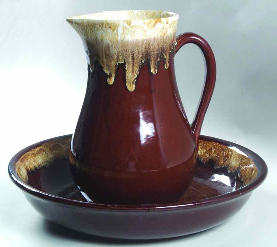 Brown Drip 112 Oz Pitcher and Bowl Set by Robinson - Ransbottom-1