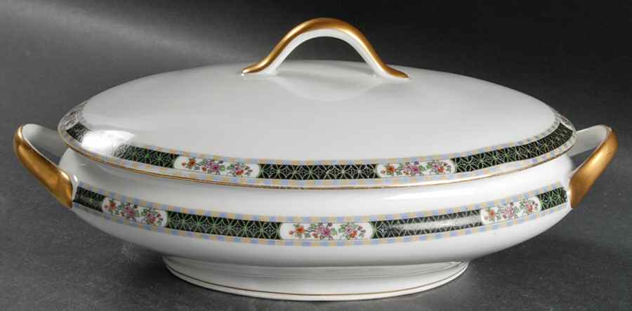 Jade Oval Covered Vegetable by Royal Schwarzburg-1