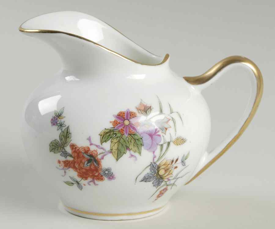 Tanglewood Creamer by Royal Schwarzburg-1