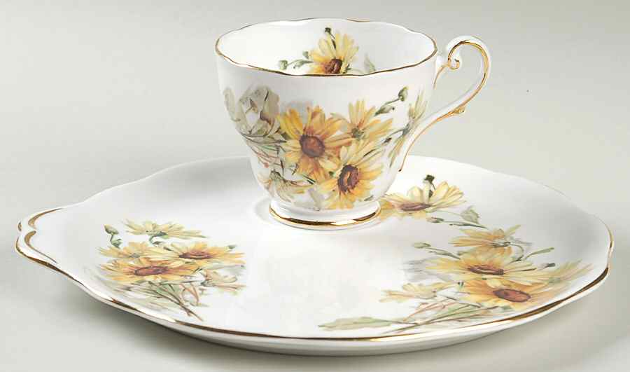Brown Eyed Susan Snack Plate & Cup Set by Royal Standard-1