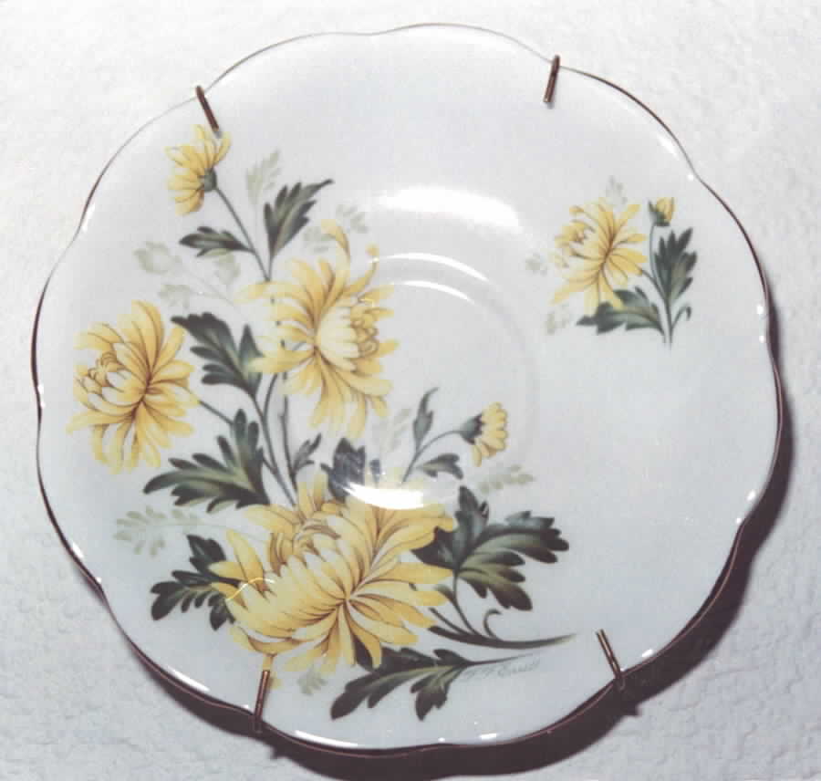 Romance Saucer by Royal Standard-1