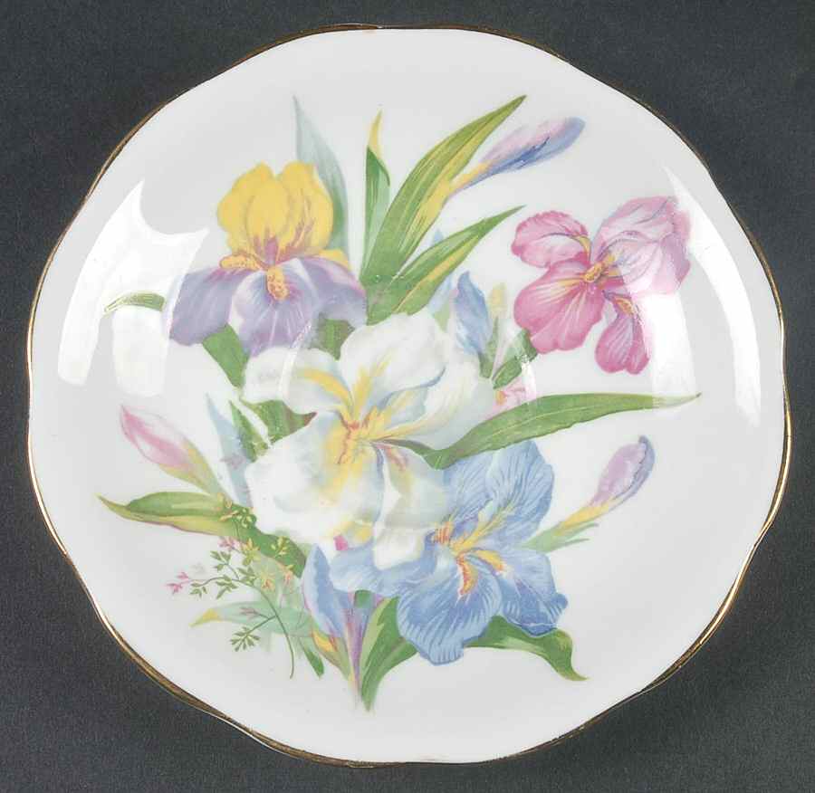 Winsome Saucer by Royal Standard-1