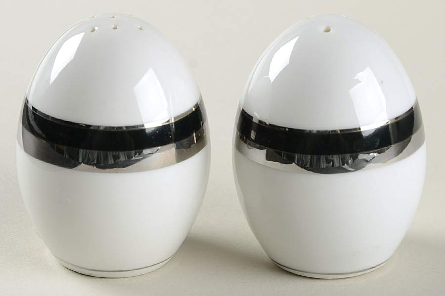 Empress Salt & Pepper Set by Royal Song-1