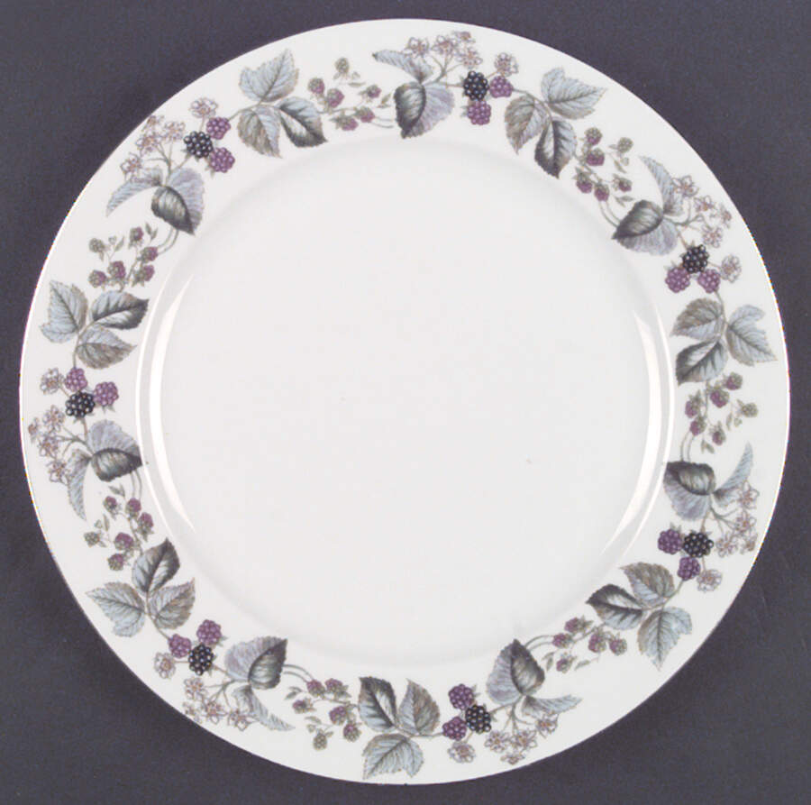 Blackberry Dinner Plate by Royal Signet-1