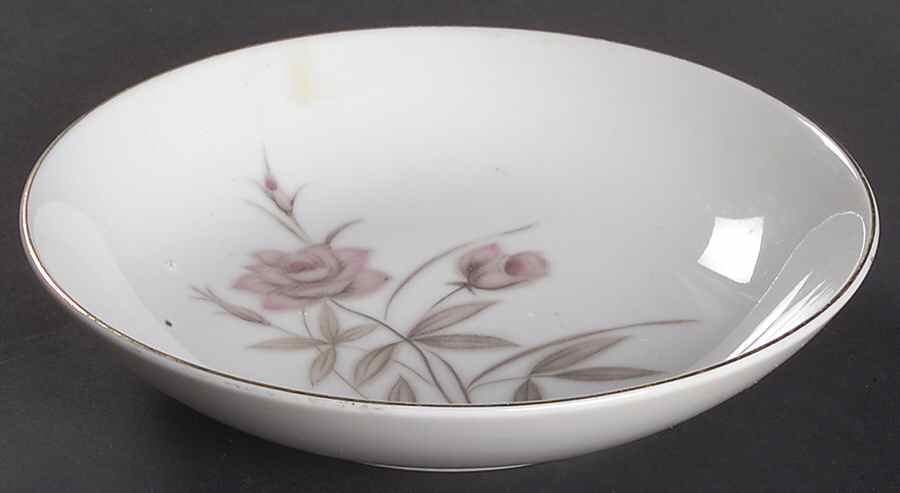 Blush Rose Fruit/Dessert (Sauce) Bowl by Royal Sovereign-1