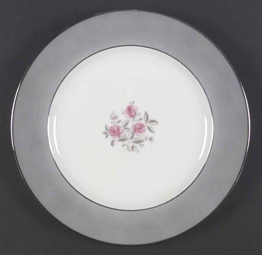 Elizabeth Regina Dinner Plate by Rossetti-1