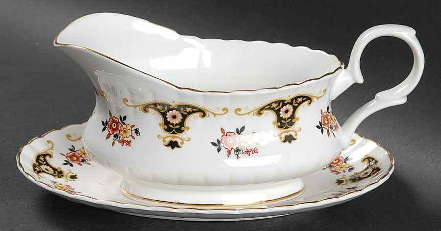 Balmoral Gravy Boat & Underplate by Royal Stafford-1