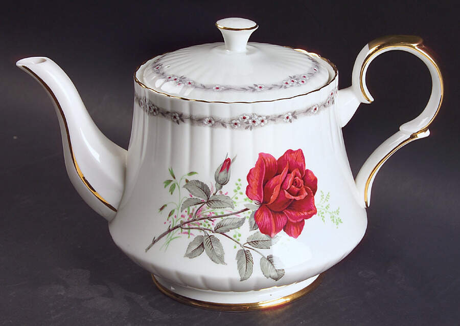 Roses To Remember (Fluted) Teapot & Lid by Royal Stafford-1