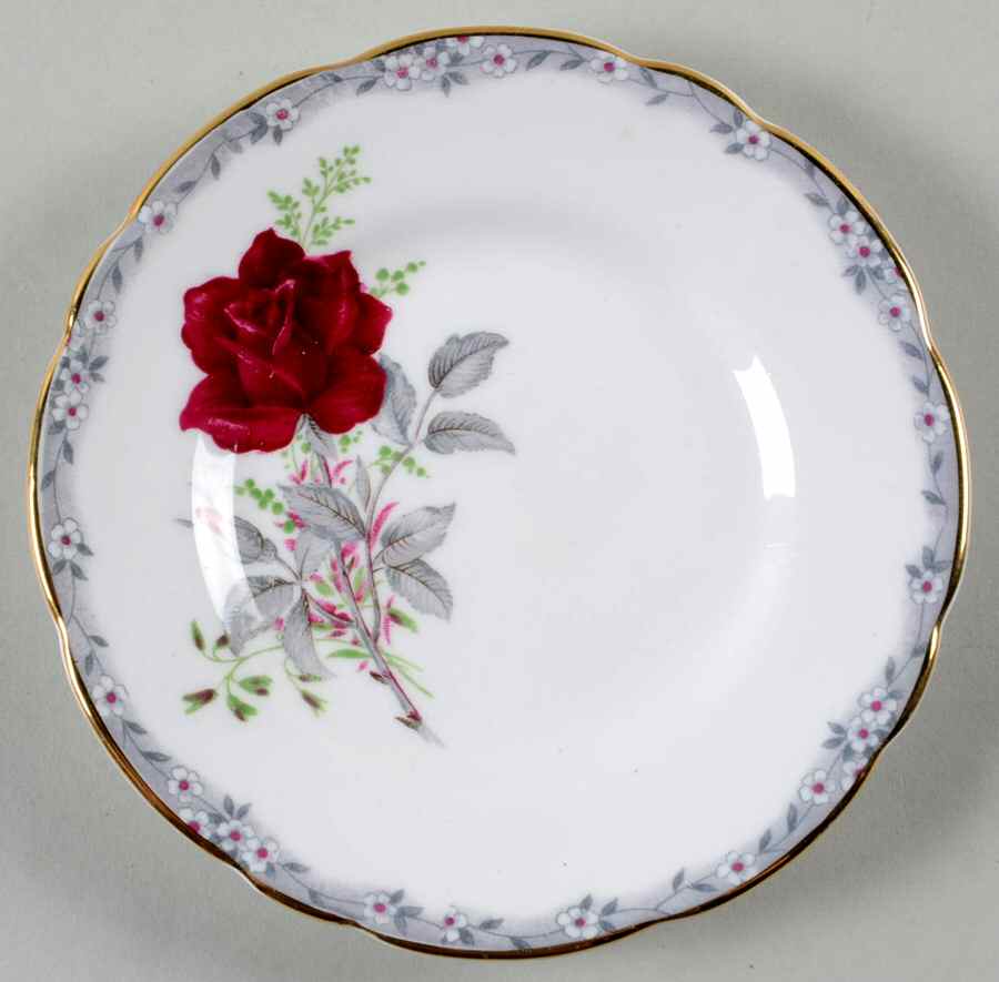 Roses To Remember (Scalloped) Bread & Butter Plate by Royal Stafford-1