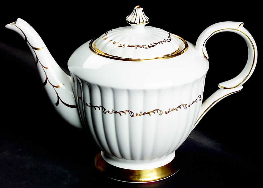 St. Regis Gold Teapot & Lid by Royal Stafford-1
