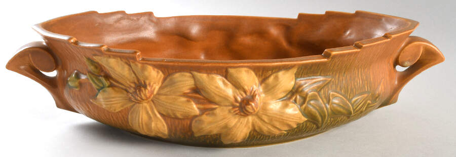 Clematis Autumn Brown 14" Oval Handled Bowl by Roseville-1