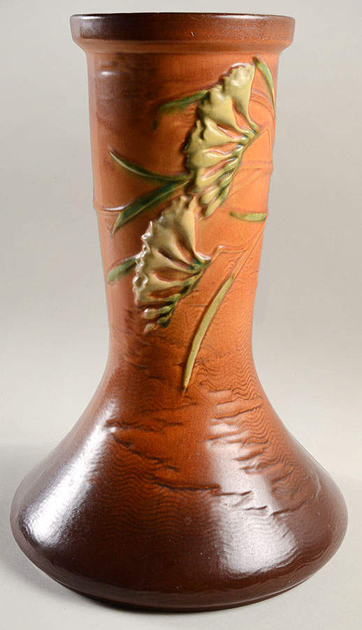 Freesia Tangerine Stand for 10" Jardiniere by Roseville-1
