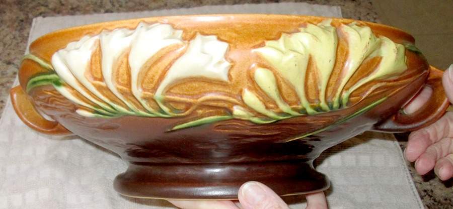 Freesia Tangerine Low Compote by Roseville-1