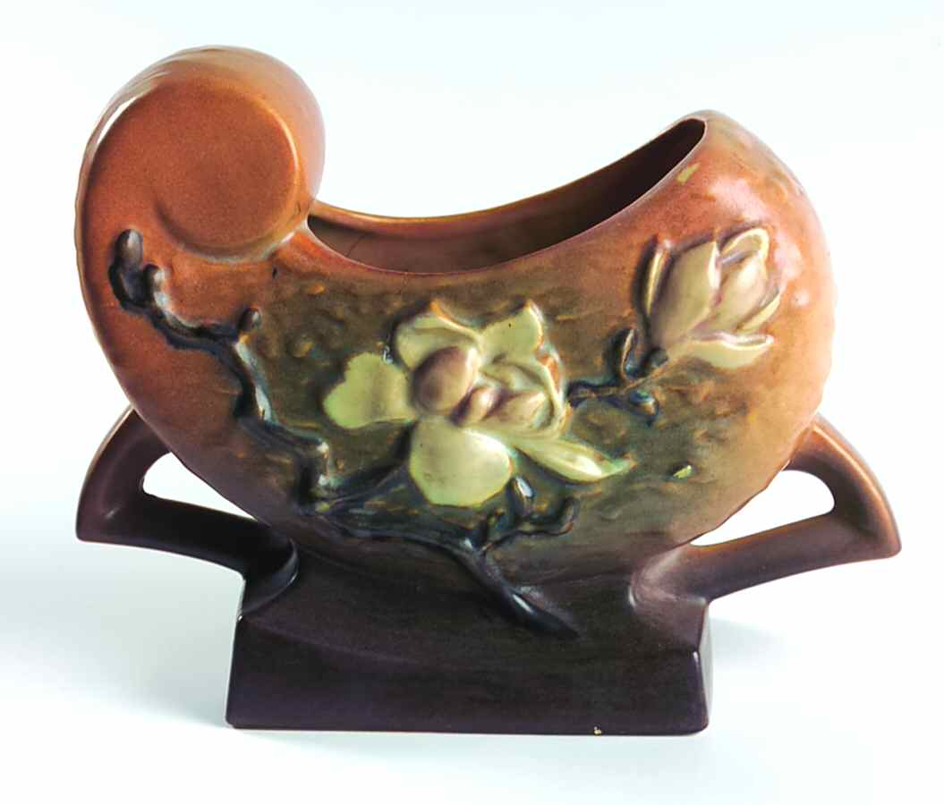 Magnolia Terra Cotta 6" Fan Vase by Roseville-1