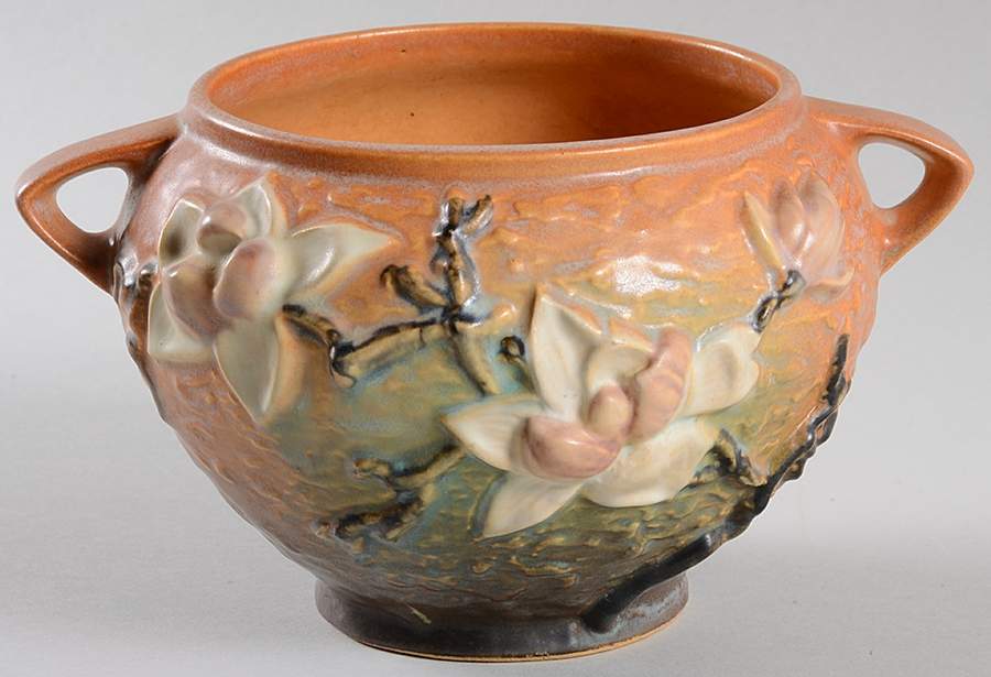 Magnolia Terra Cotta 4" Jardiniere by Roseville-1