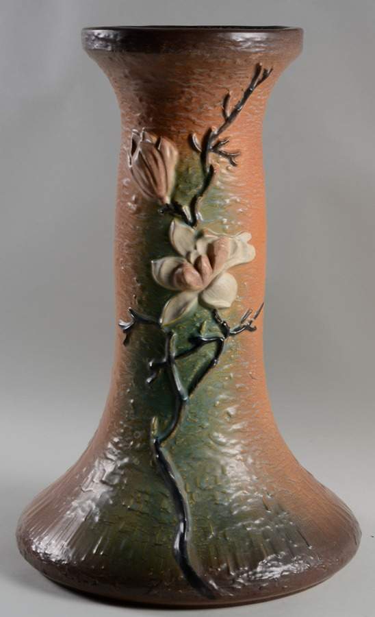 Magnolia Terra Cotta Stand for 10" Jardiniere by Roseville-1